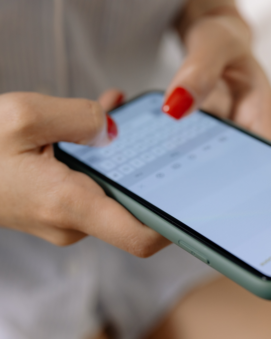Nuestros expertos revisan tu perfil de consumo y ajustan las tarifas según tus hábitos, evitando sobrecostes y promocionando descuentos vigentes. Además, te acompañamos en la gestión de la documentación y la contratación rápida.