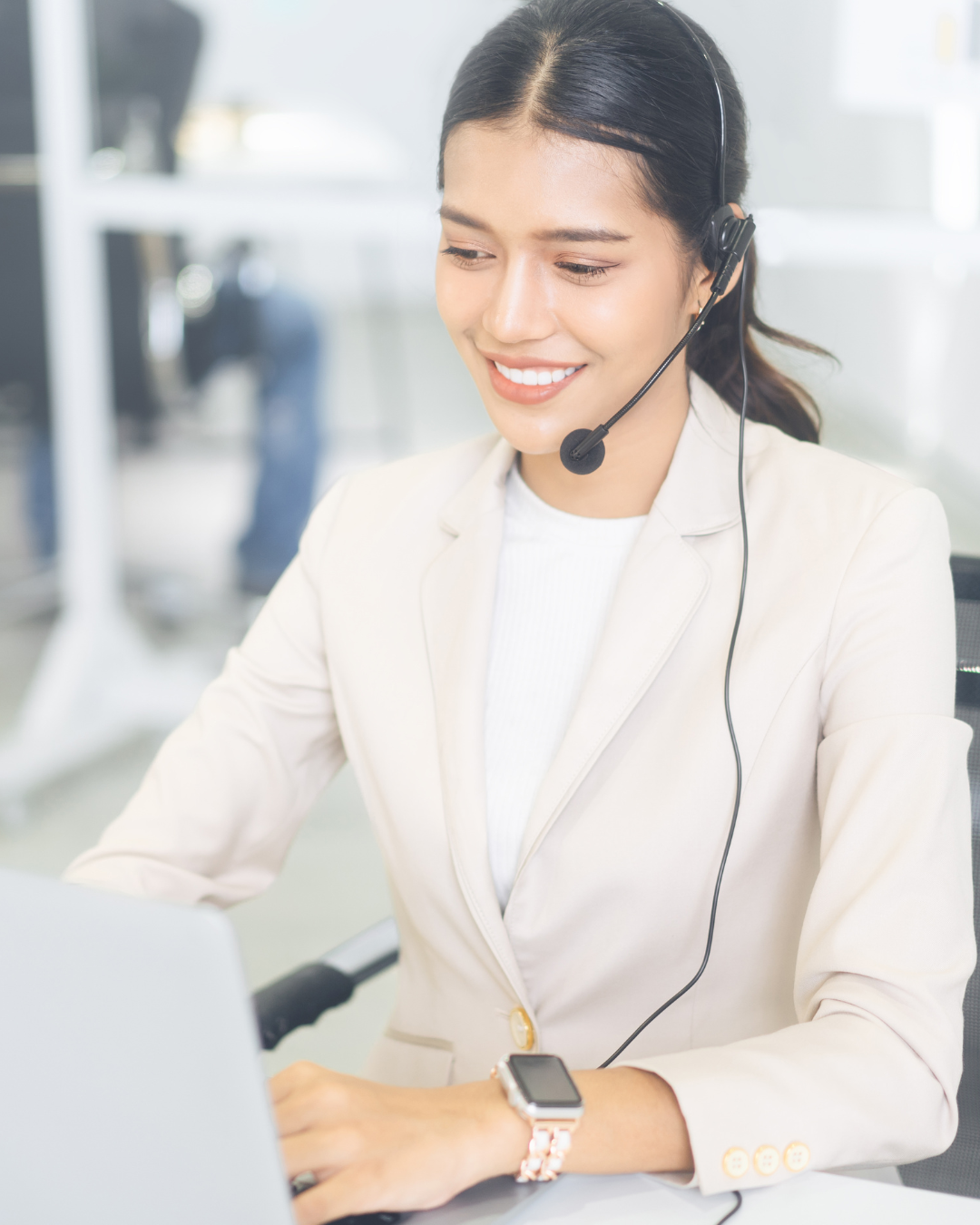 Contamos con información directa de las operadoras, para que siempre veas precios reales y promociones vigentes. Además, nuestro equipo te atiende personalmente para despejar dudas y afinar tus preferencias.